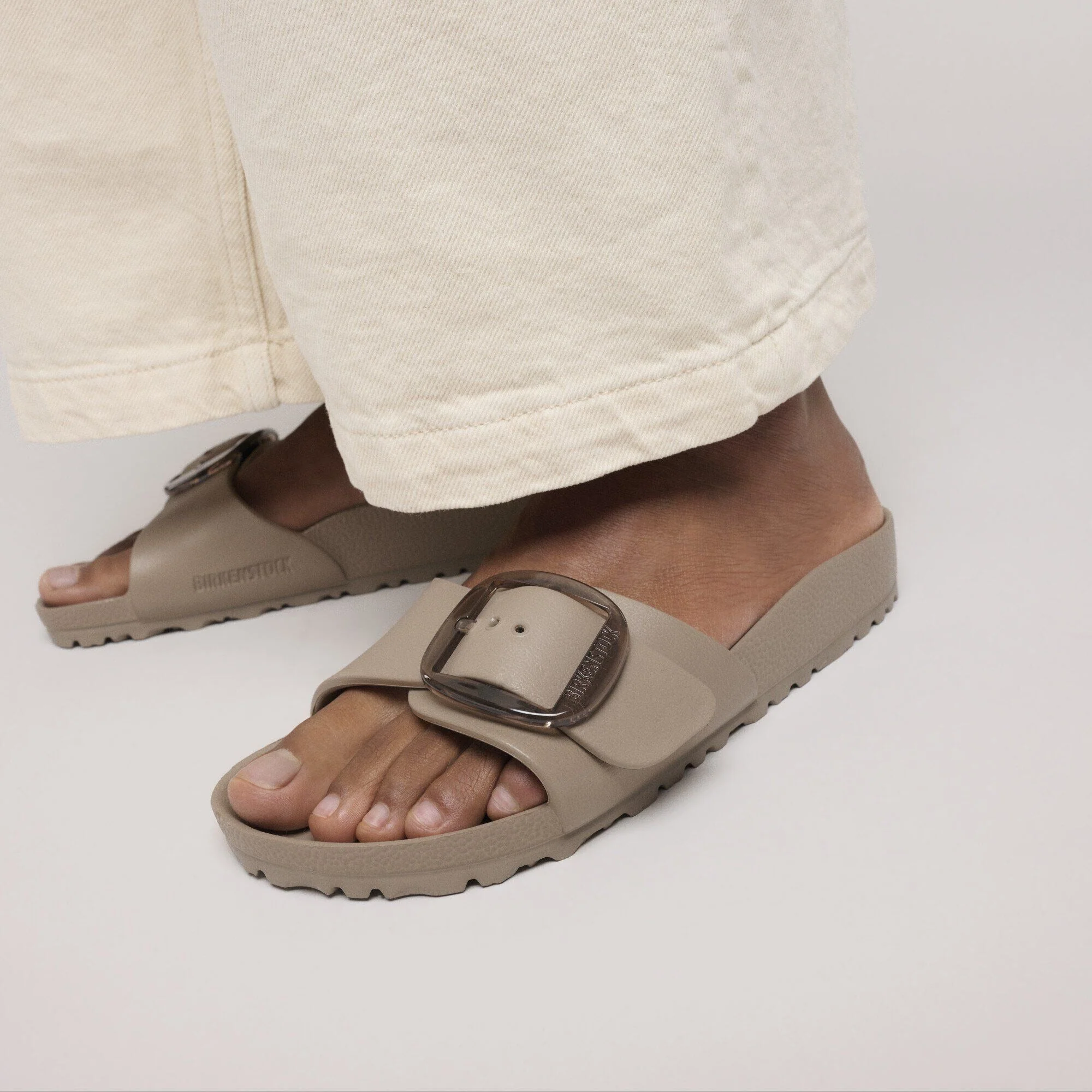 Madrid Big Buckle | EVA | Gray Taupe - Image 2